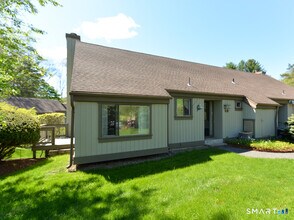 Building Photo - 548 Heritage Vlg