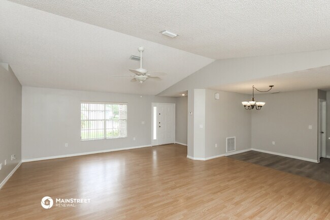 Foto del edificio - 1218 Bluff Ave NE