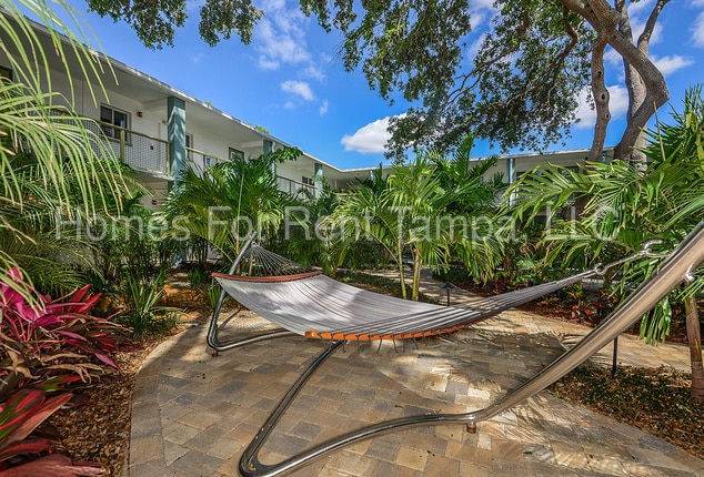 Building Photo - 5411 Bayshore Blvd