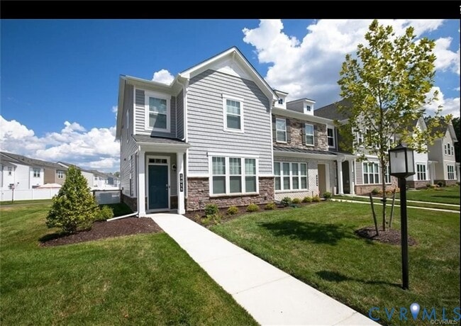 Building Photo - 3011 Farmstead Mill Dr