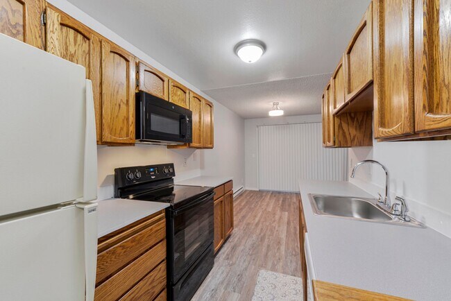 Foto del edificio - Beautifully Remodeled 2 Bedroom One Bath Condo Burien near Seattle