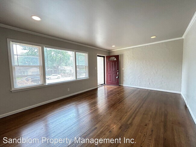 Building Photo - 3 br, 2 bath House - 4255 East 25th Place