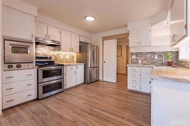 Foto del edificio - Westside 3 Bedroom Home!