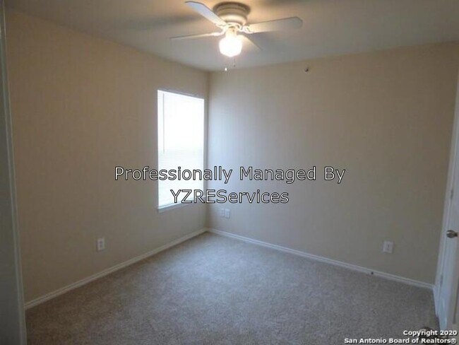 Building Photo - 10803 Mathom Landing