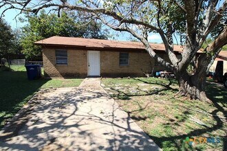 Building Photo - 603 Westview Cir