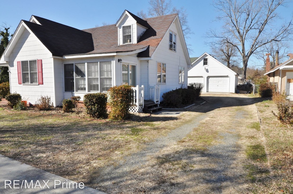 Primary Photo - 736 LESNER Ave