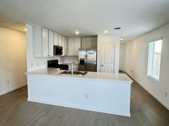 Building Photo - 26710 Dalmatian Bellflower Dr