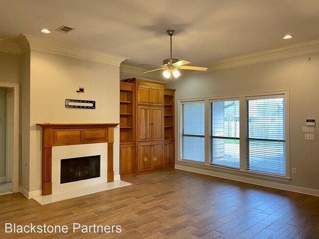 Foto del edificio - 4 br, 2 bath House - 12438 Old Millstone Dr