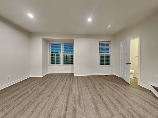 Foto del edificio - 4806 Spruce Rd