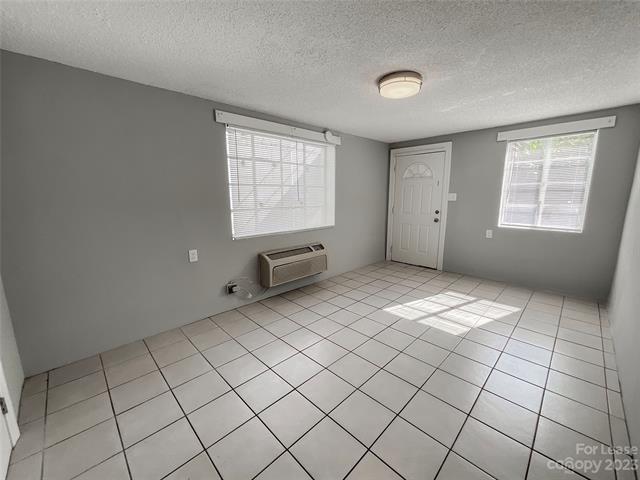 Building Photo - 259 Jefferson Ct NE