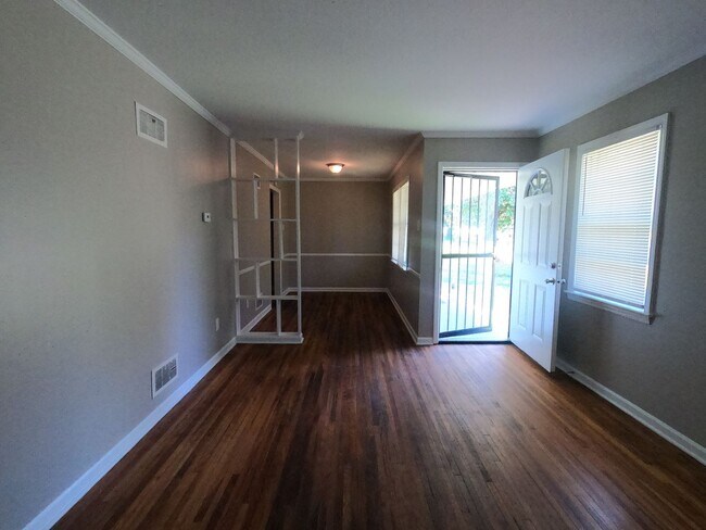 Foto del edificio - Very Nice Newly Rehabbed Home