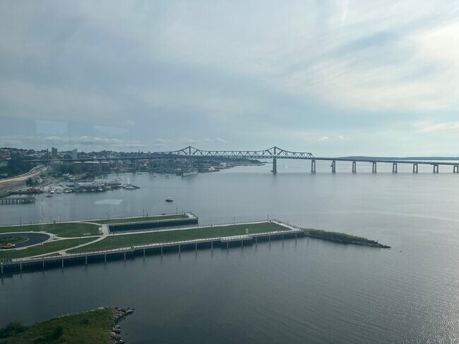Foto del edificio - 750 Davol St