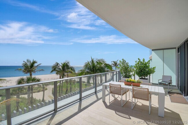 Foto del edificio - 1116 N Ocean Blvd