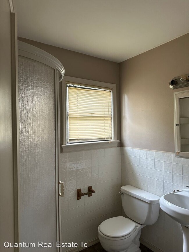 Building Photo - 3 br, 2 bath House - 4002 S. P ST