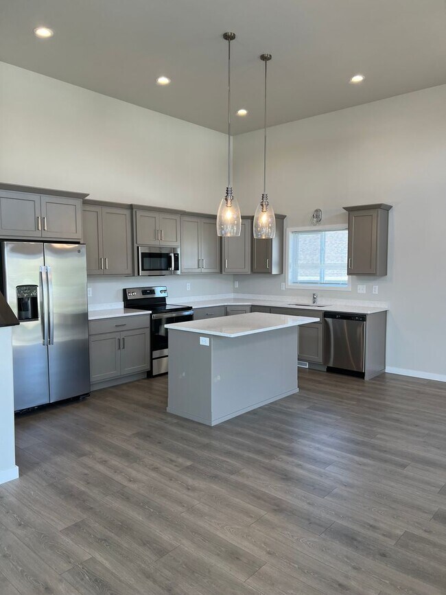 Foto del edificio - New 3 Bedroom/2 Bathroom House - Rent With...