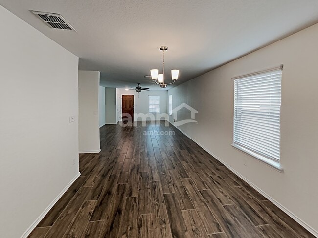 Building Photo - 213 Texas Thistle