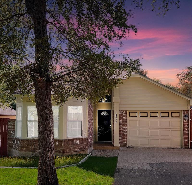 Foto principal - 1803 Whitney Way