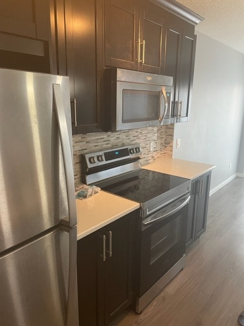 Photo du bâtiment - 274 100 Auburn Meadows Pl S E