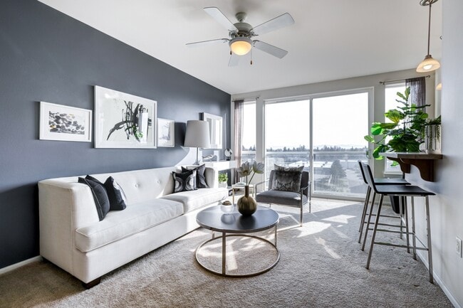 Interior Photo - Apex