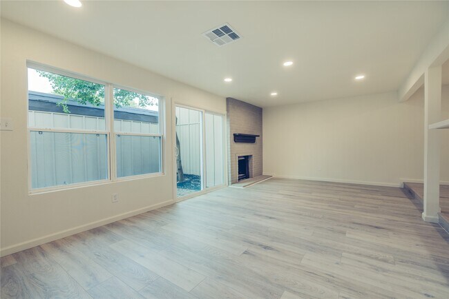 Foto del edificio - 12553 Wellington Park Dr