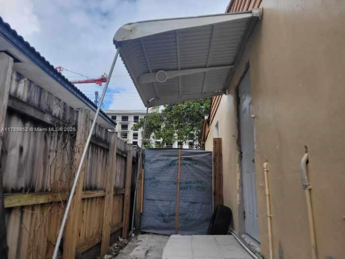 Foto del edificio - 2385 NE 185th St