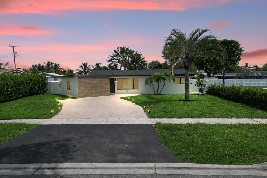 Foto principal - 1001 SE 13th Ct