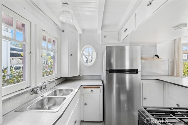 Foto del edificio - 322 Island Ave