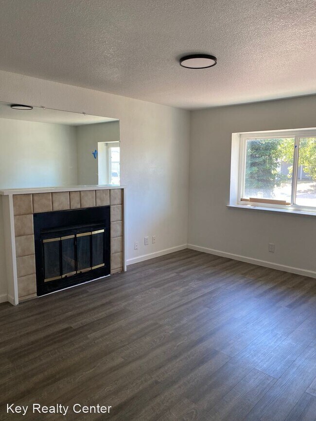Building Photo - 3 br, 2 bath House - 8709 Tiogawoods Dr