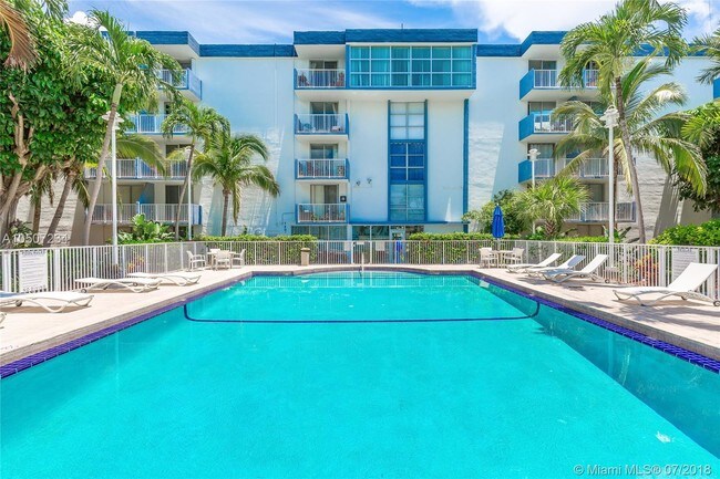 Building Photo - NORTH BAY VILLAS CONDO