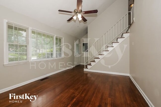Building Photo - 1517 Flicker Rd