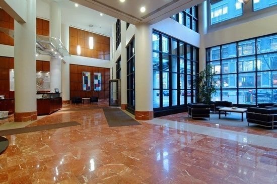 Foto del edificio - 211 E Ohio St