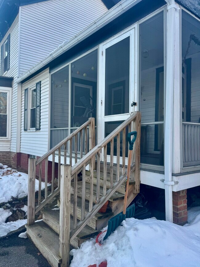 Foto del edificio - 51 N Main St