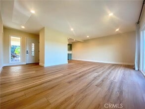 Building Photo - 1337 Shadow Ln
