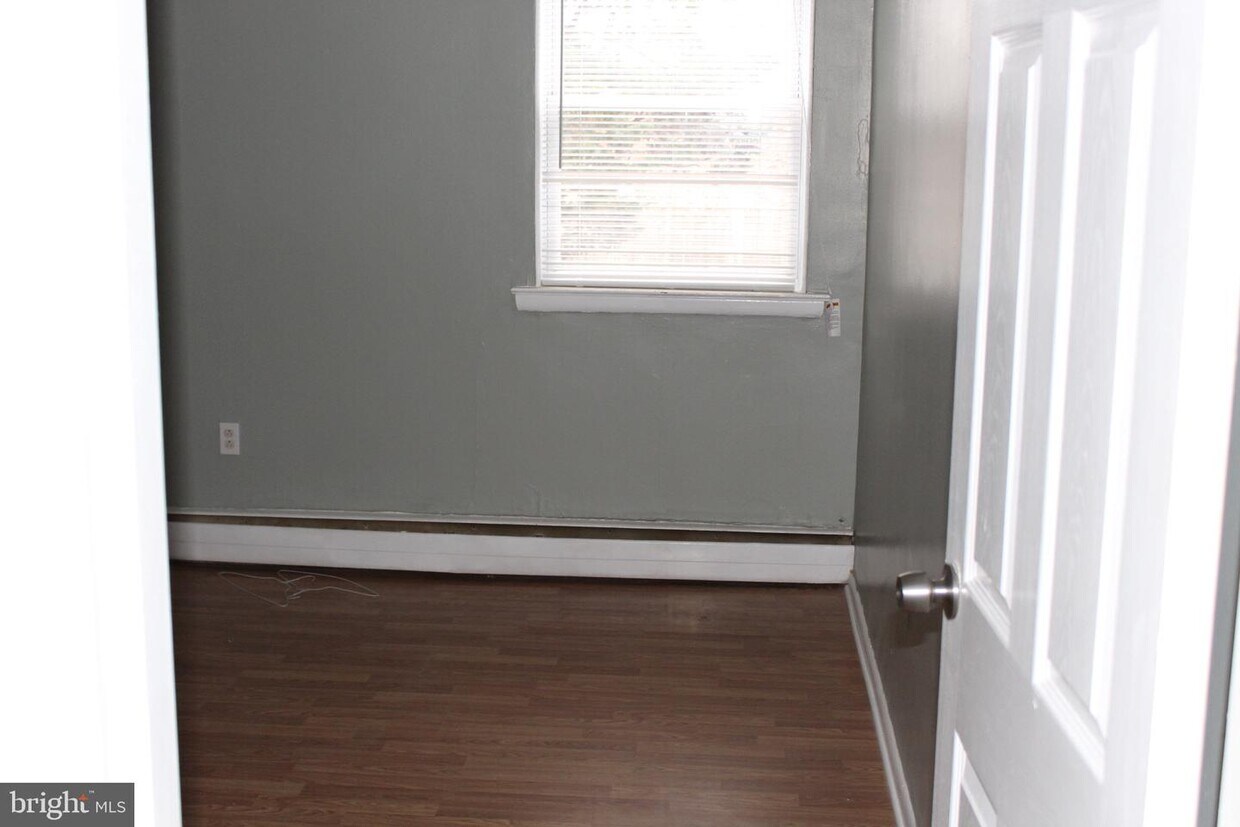 Foto principal - 6232 Lawndale St