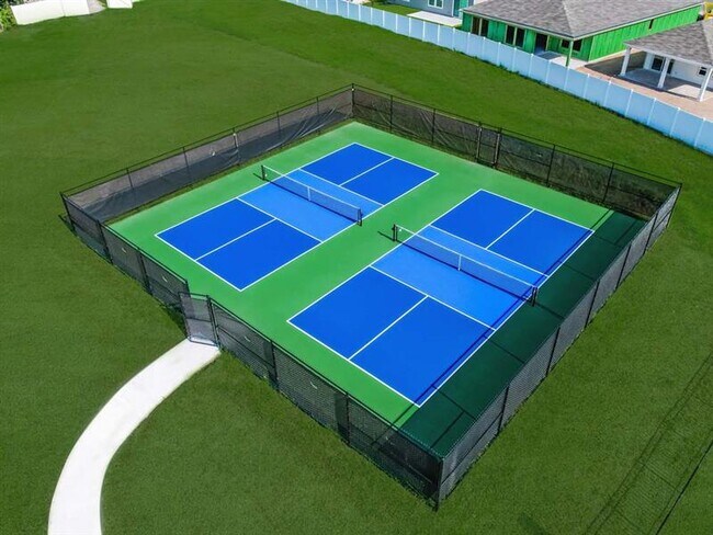 Foto del edificio - There's So Much to Love Here!