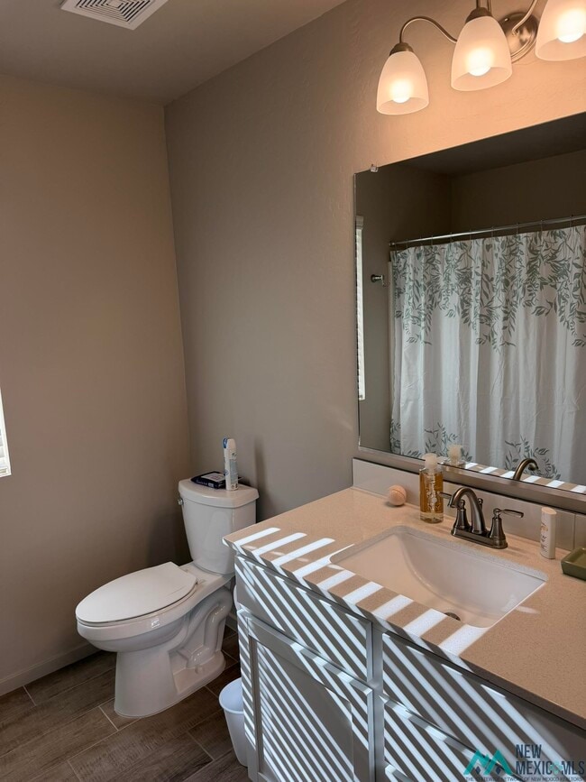 Foto del edificio - 2419 W Ray Ave