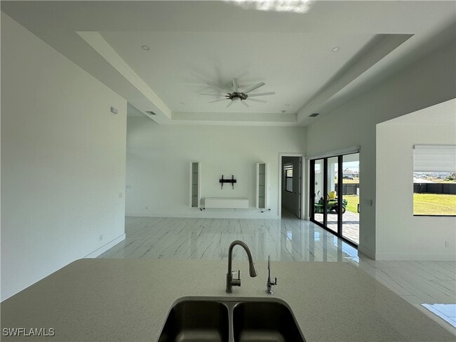 Foto del edificio - 1124 NE 35th Ln