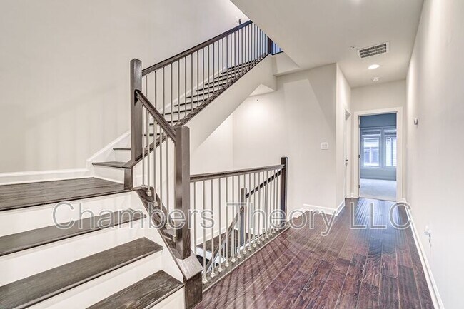 Building Photo - 1211 White Feldspar Terrace SE