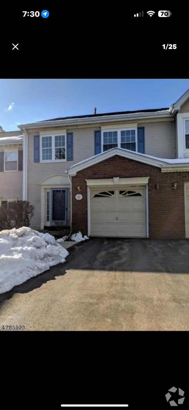 62 Topaz Dr