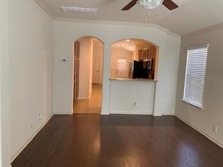 Building Photo - 905 Alamo Plaza Dr