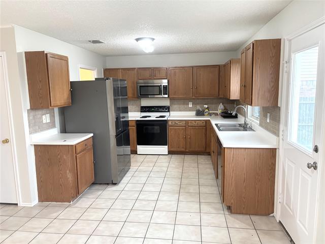 Foto del edificio - 2521 Brinlee Branch Ln