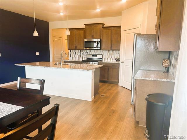 Foto del edificio - 4992 Trails Edge Ln