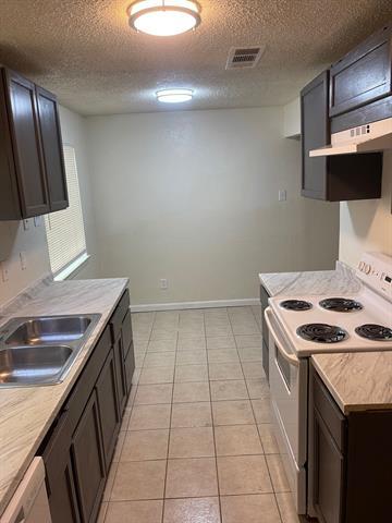 Building Photo - 7036 Nandina Dr