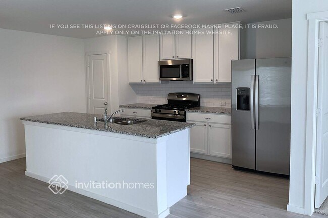 Foto del edificio - 7109 Landings Edge Rd