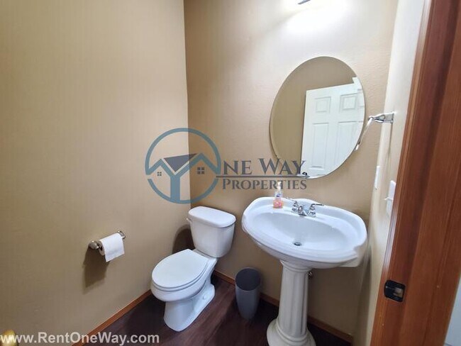 Foto del edificio - Amazing 3 Bed + 2 bonus rooms in Puyallup!