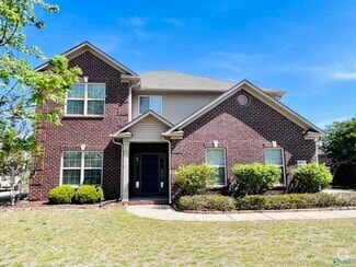 Building Photo - 104 Woodvale Dr