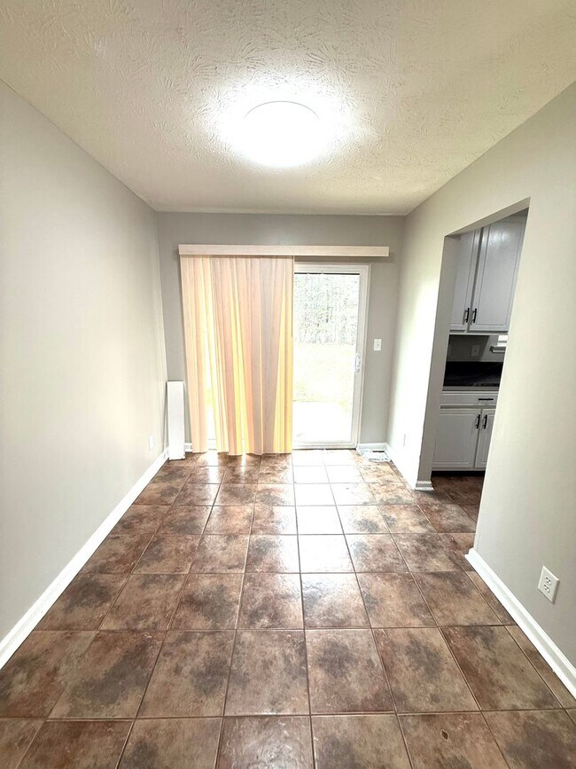 Foto del edificio - Beautiful 3/2 In Montgomery East *** Call 334-366-9198 to Schedule a Self Tour!