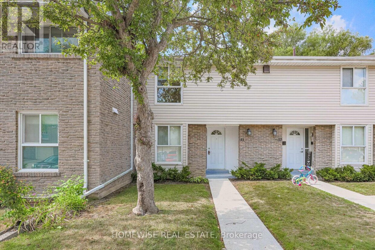 Primary Photo - 570-570 Waverly St N