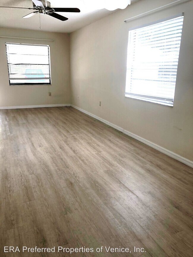 Building Photo - 2 br, 1.5 bath House - 666 Substation Road