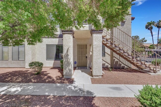 Foto del edificio - 1575 W Warm Springs Rd